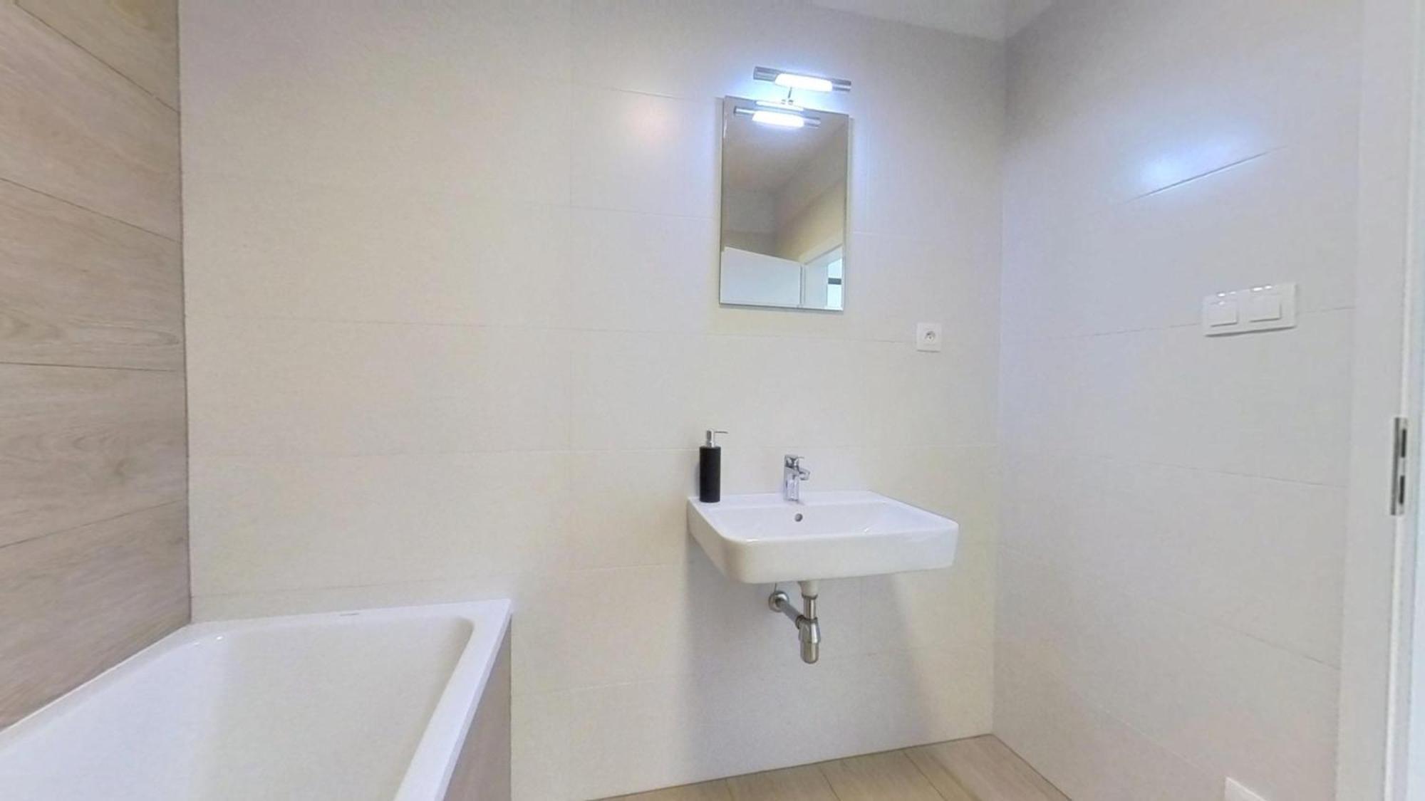 Air-Conditioned 2 Room Apartment, With Terrace, Rovinka 203 Exteriér fotografie